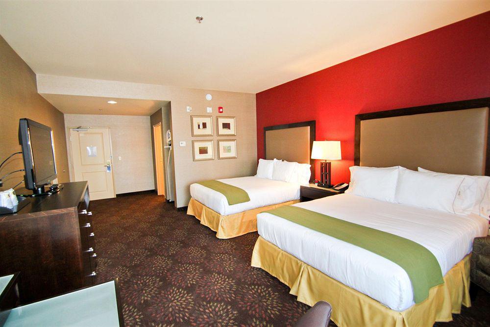 Holiday Inn Express And Suites Missoula, An Ihg Hotel Habitación foto